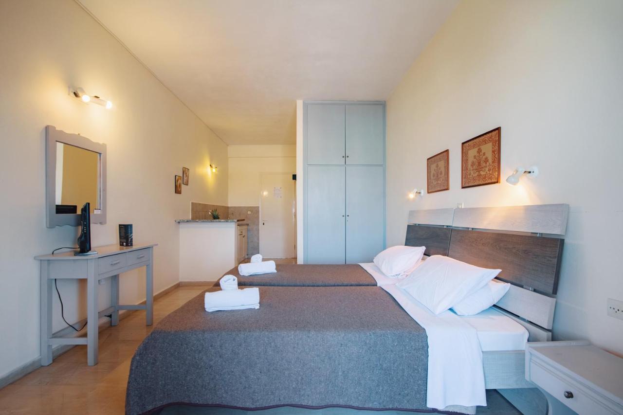 Villa Rosa Apartments Gouvia Exteriör bild